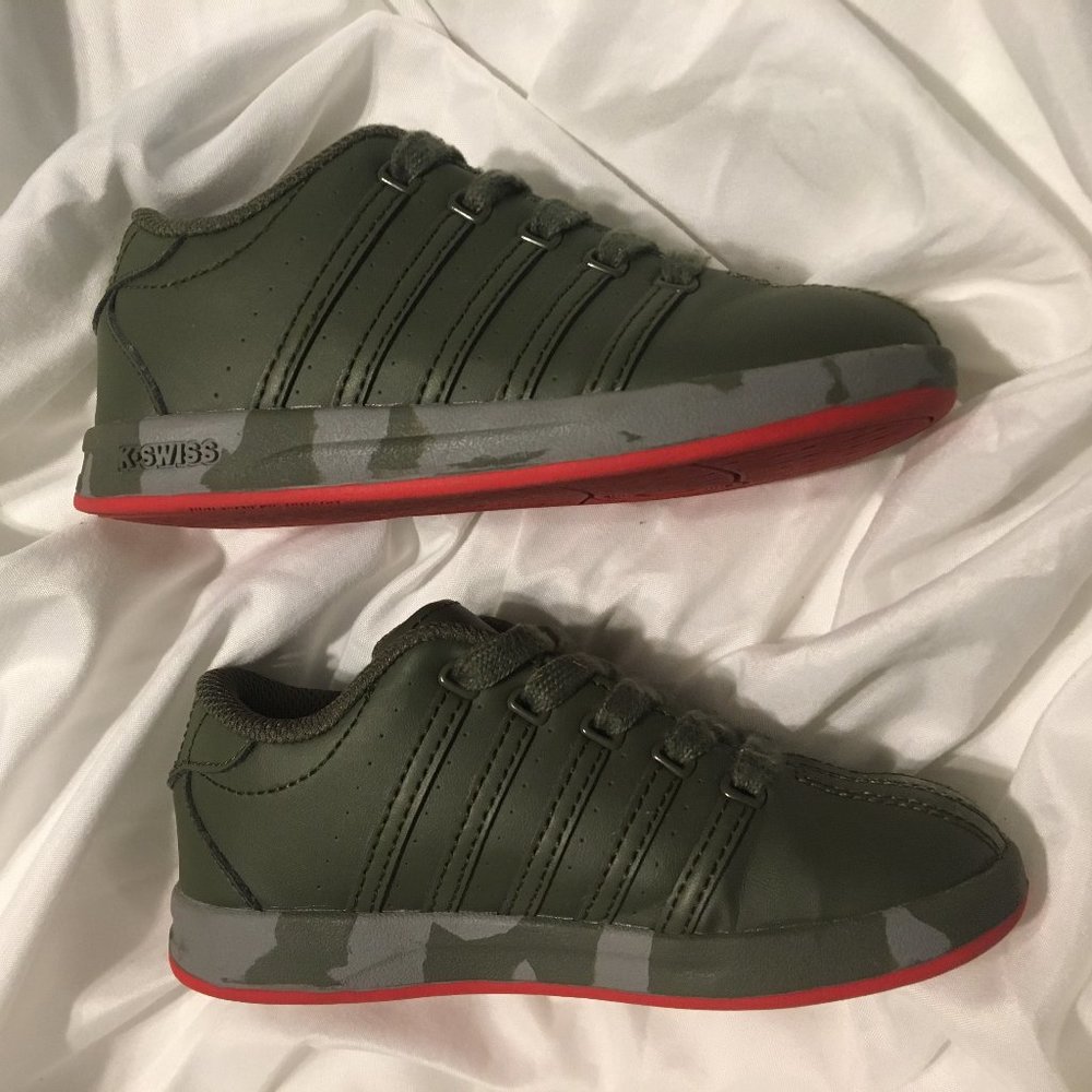 Classic K Swiss style Toddler Sneaker - Picture 3 of 4